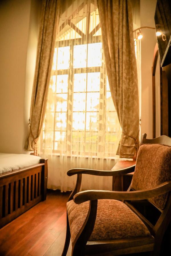 The Barnsbury House Bed & Breakfast Nuwara Eliya Exterior foto